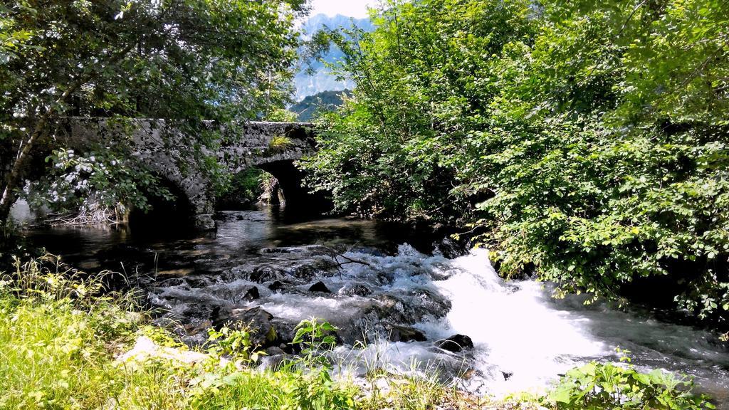 Budget Homestay Кобарід Екстер'єр фото