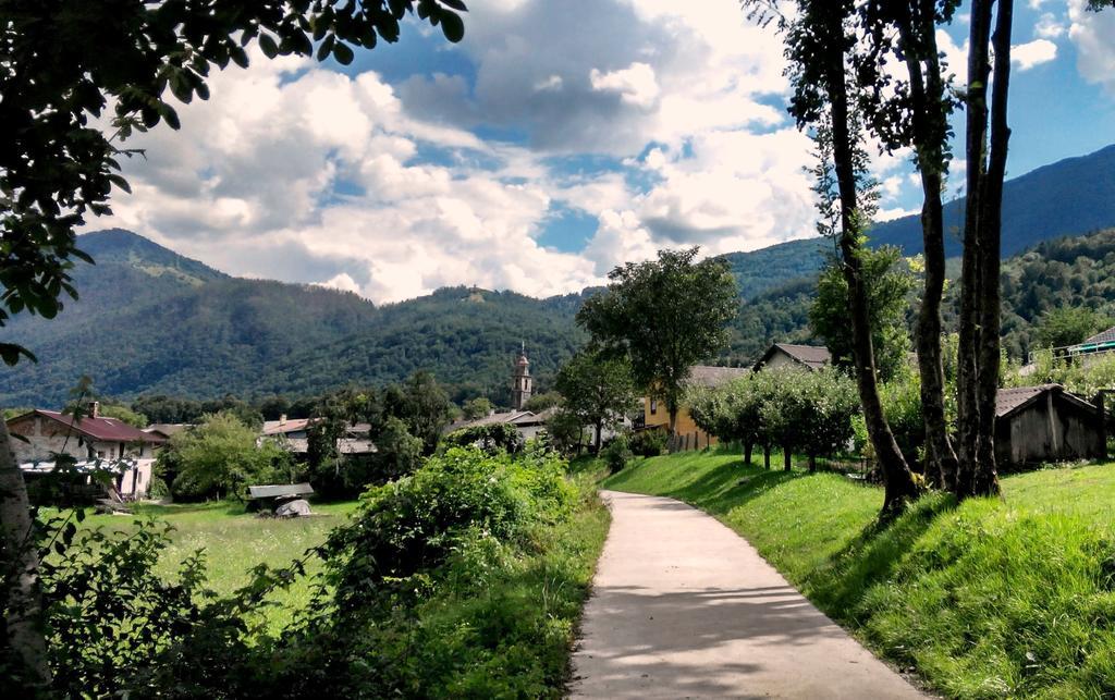 Budget Homestay Кобарід Екстер'єр фото
