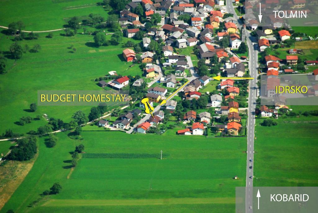 Budget Homestay Кобарід Екстер'єр фото